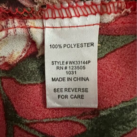 Heart & Hips Red Floral Print Ruffle Trim Sleeveless Wrap Blouse - Picture 7 of 8